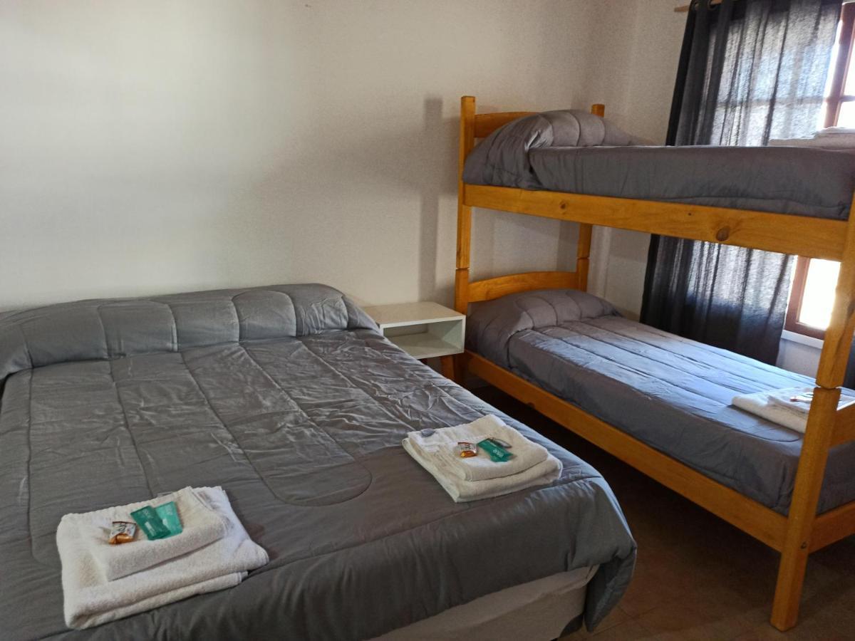 El Faro Hostel ปูแอร์โตมาดริน ภายนอก รูปภาพ