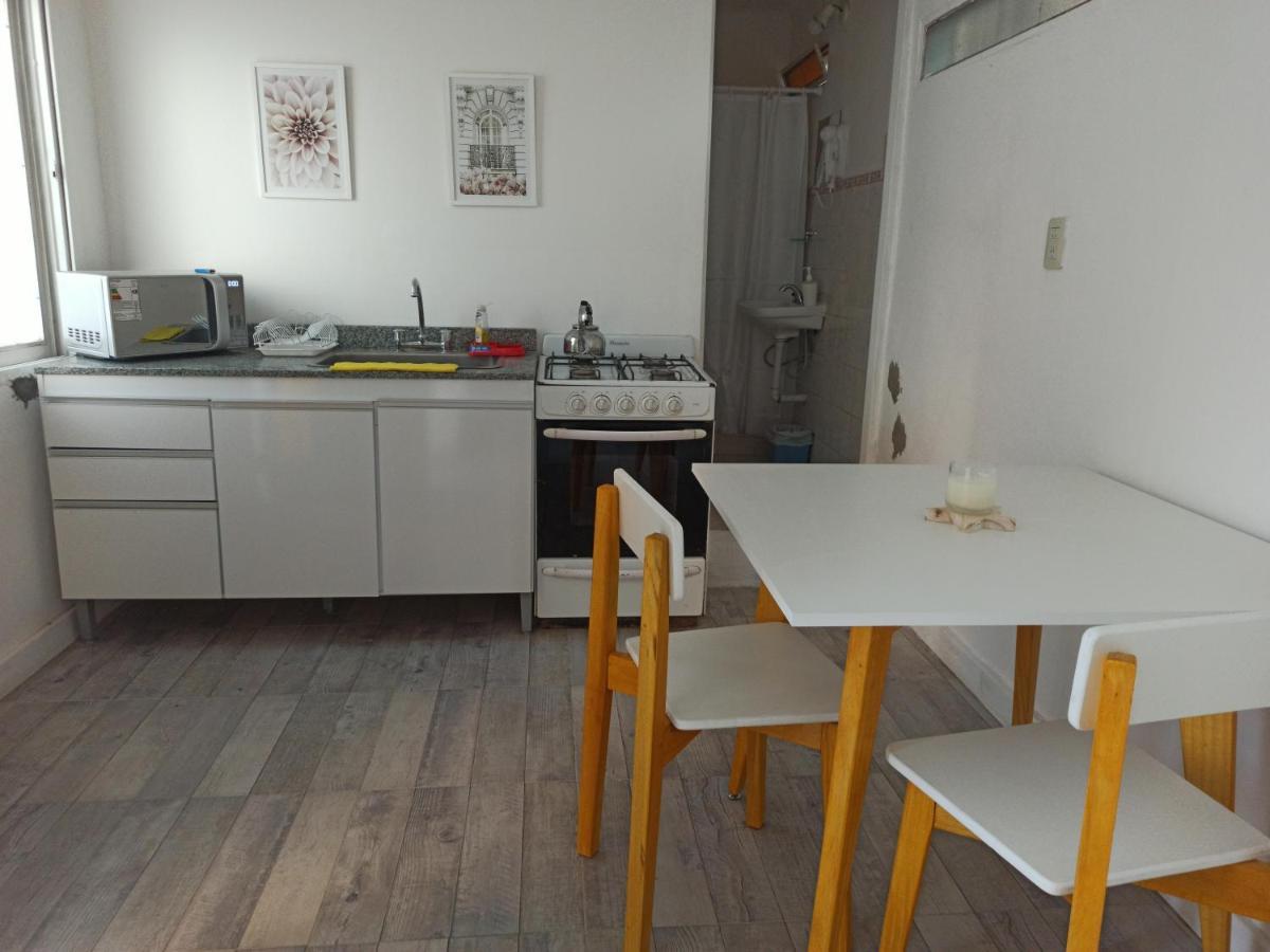 El Faro Hostel ปูแอร์โตมาดริน ภายนอก รูปภาพ