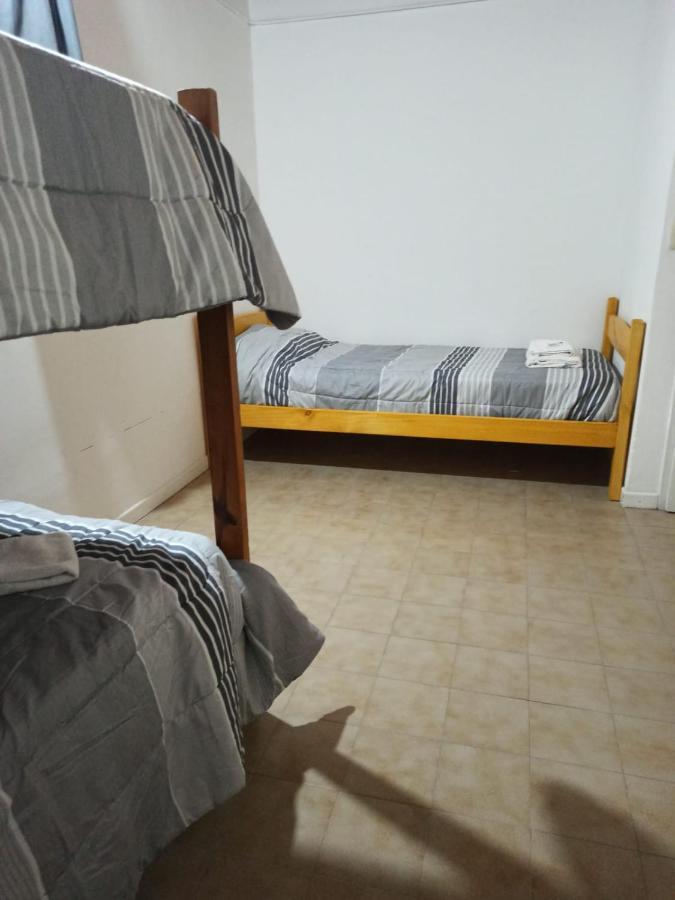 El Faro Hostel ปูแอร์โตมาดริน ภายนอก รูปภาพ