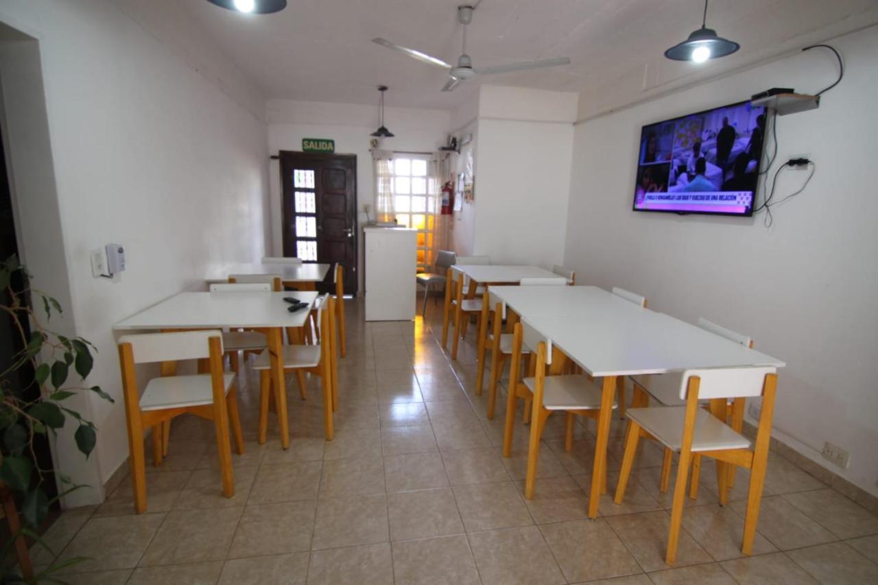 El Faro Hostel ปูแอร์โตมาดริน ภายนอก รูปภาพ