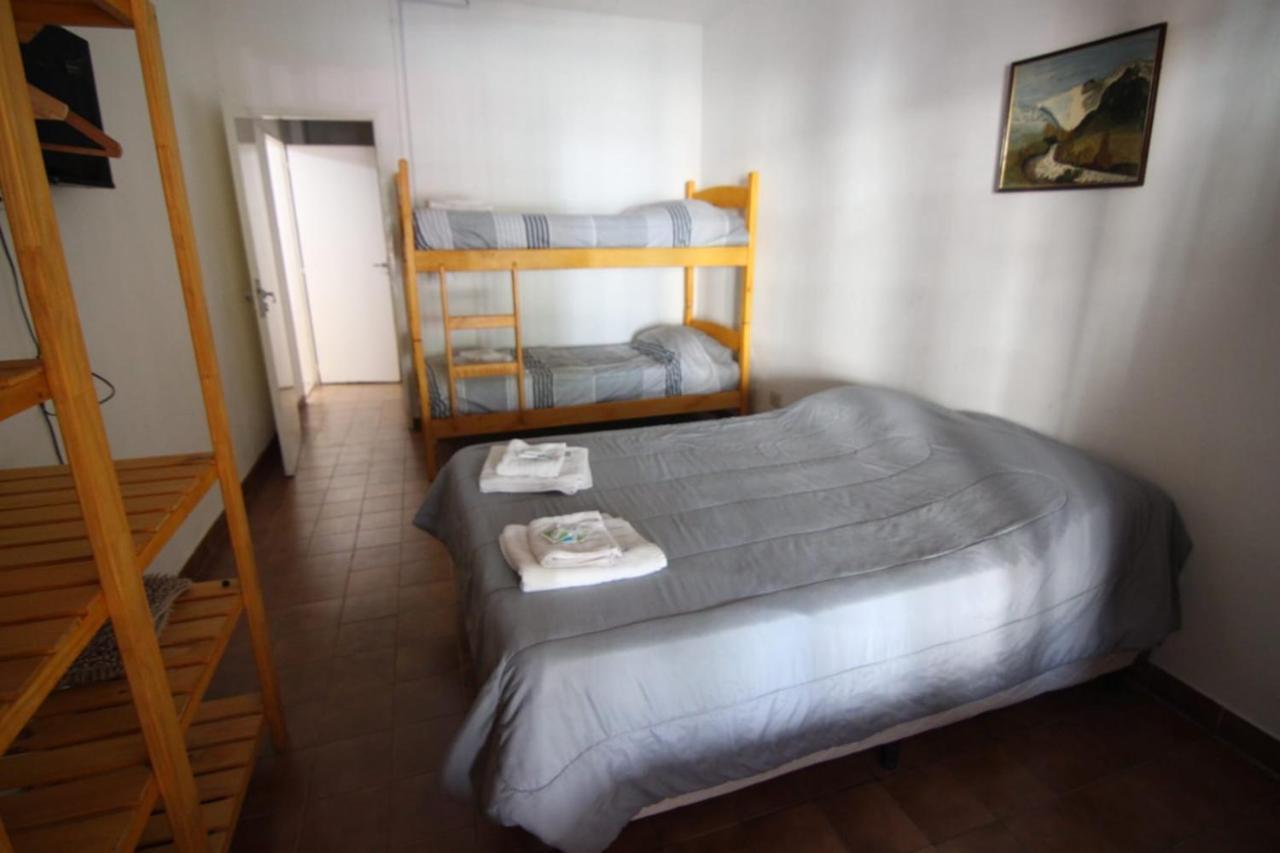 El Faro Hostel ปูแอร์โตมาดริน ภายนอก รูปภาพ