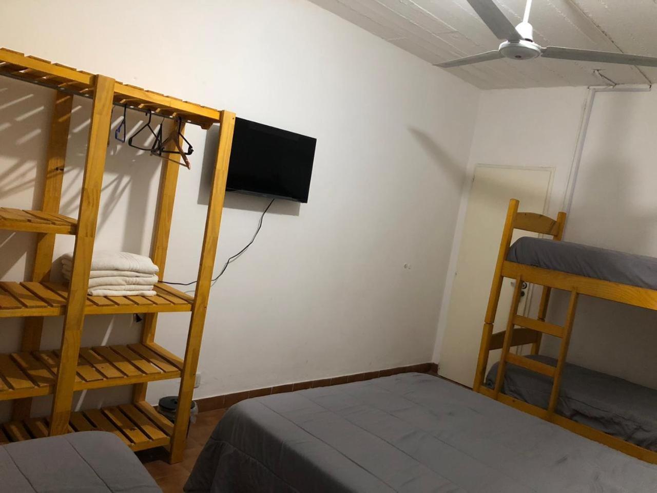 El Faro Hostel ปูแอร์โตมาดริน ภายนอก รูปภาพ