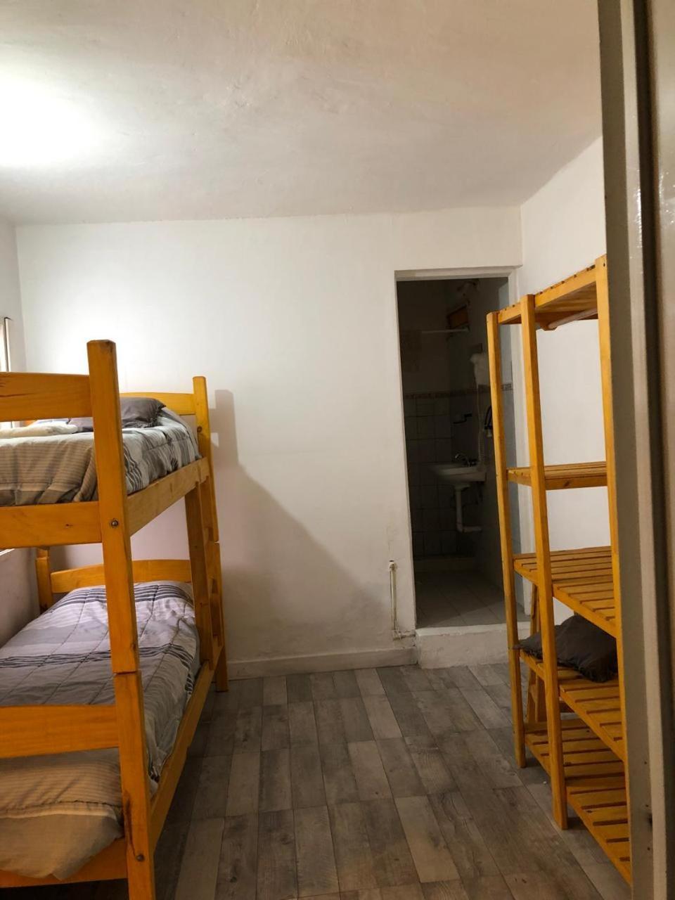 El Faro Hostel ปูแอร์โตมาดริน ภายนอก รูปภาพ
