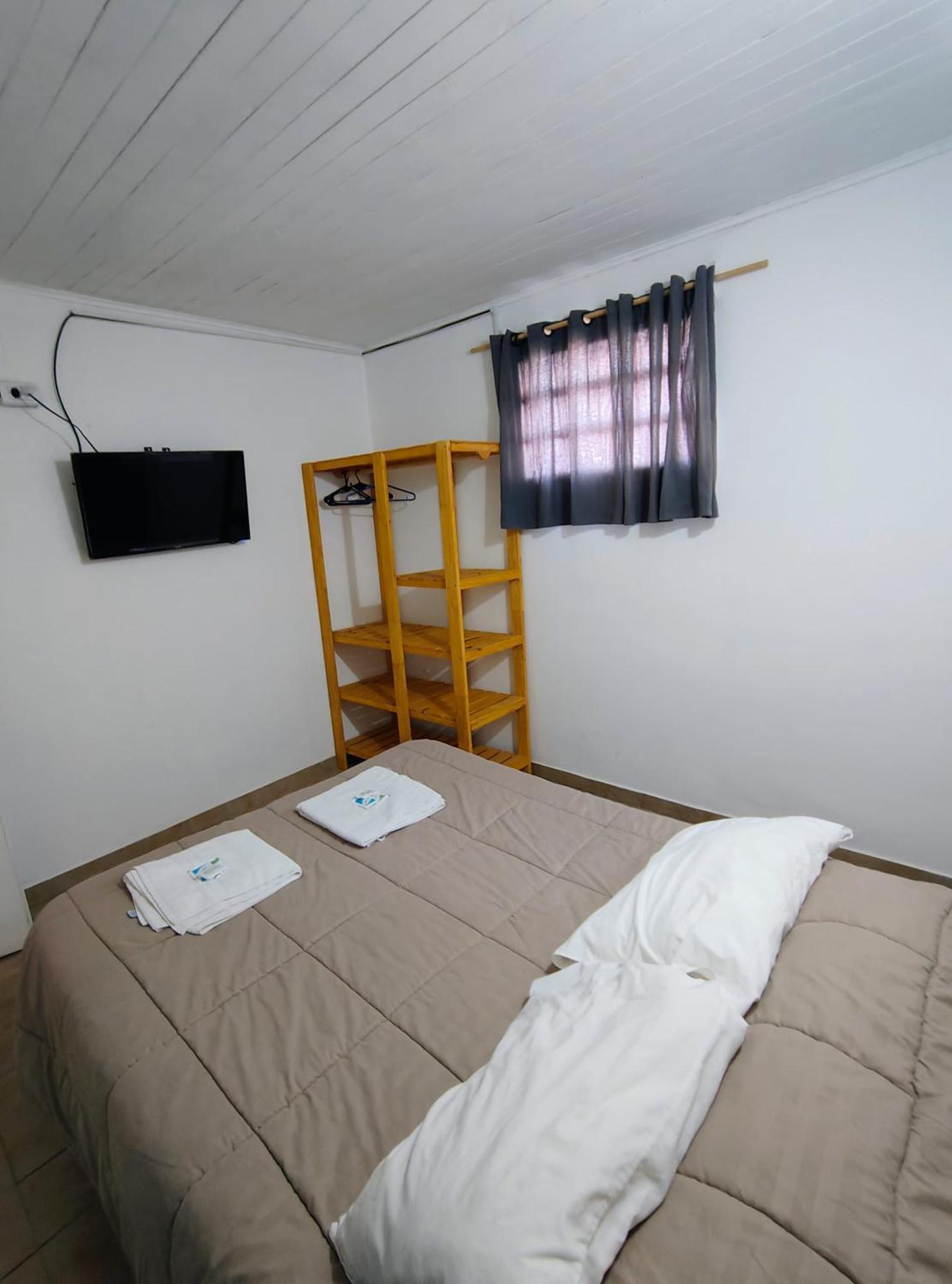 El Faro Hostel ปูแอร์โตมาดริน ภายนอก รูปภาพ