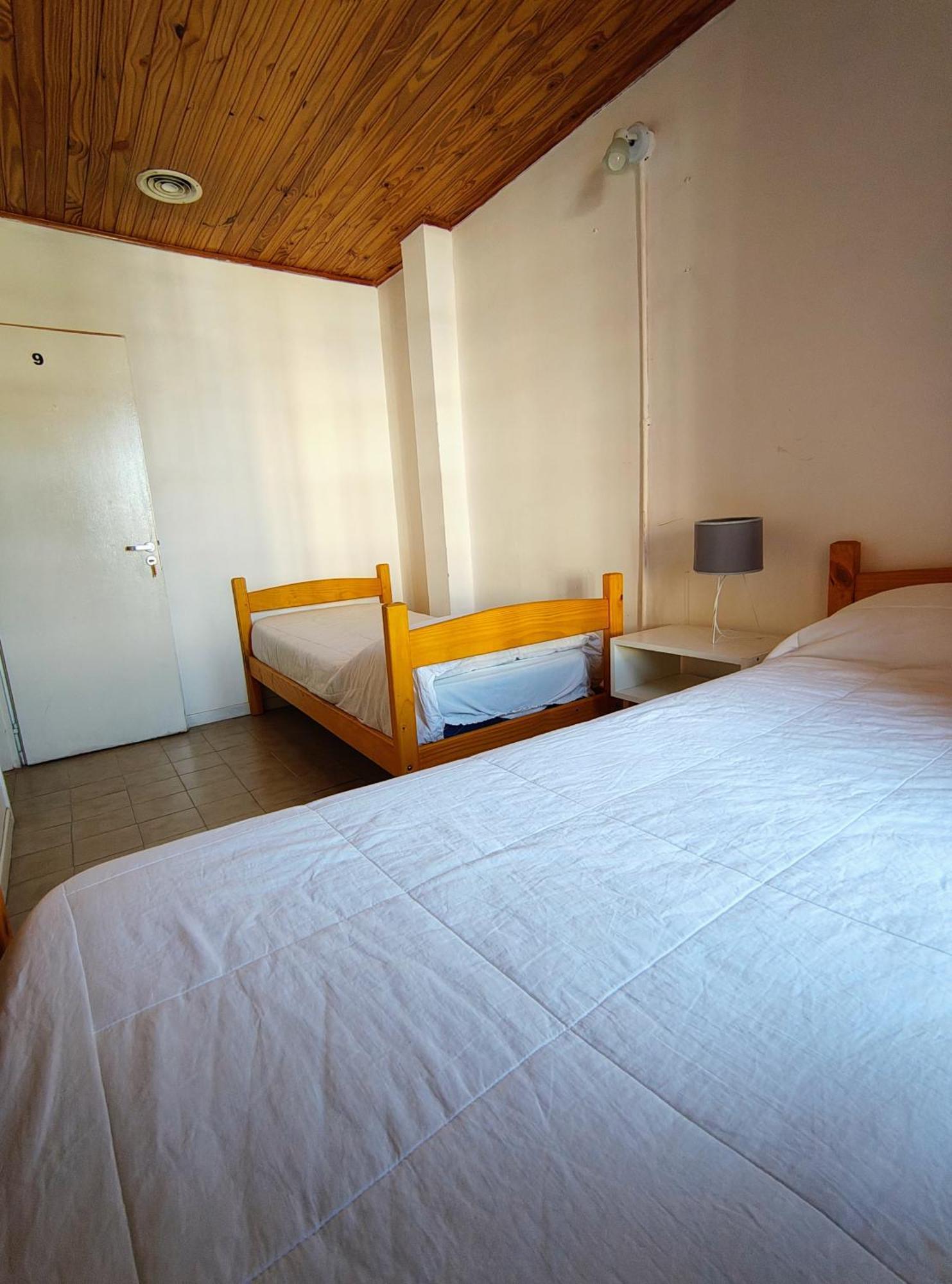 El Faro Hostel ปูแอร์โตมาดริน ภายนอก รูปภาพ